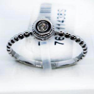 Anillo oro blanco con brillante vision