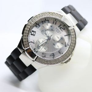 RELOJ GUESS BLACK AND SILVER